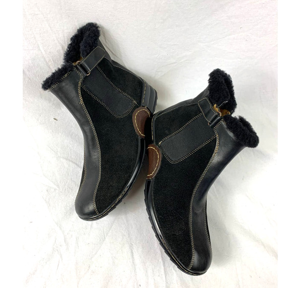 Women's Shearling Trim Black Suede Leather Sofft Bootie Ankle Boot Size 7.5 NWOT - Picture 4 of 11
